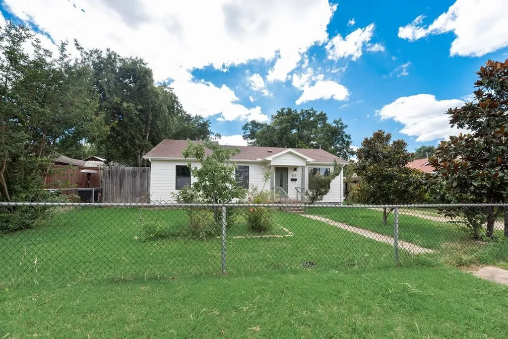 523 35th Street Grand Prairie TX 75050