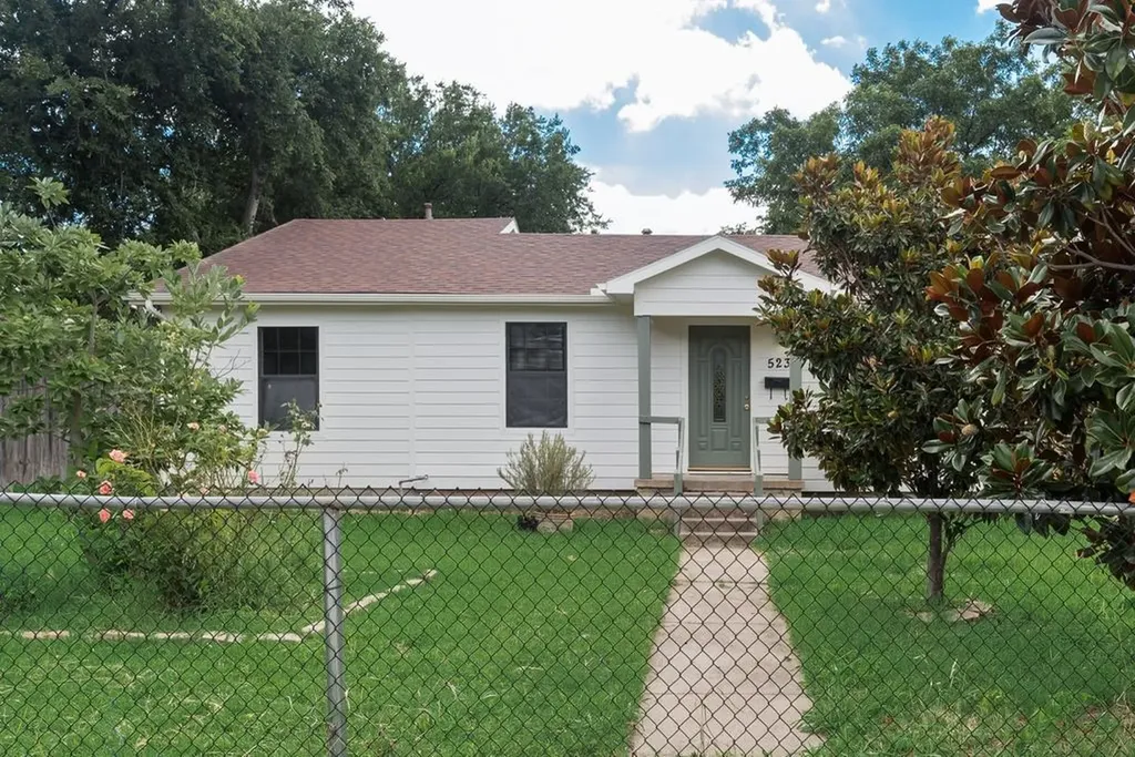 523 35th Street Grand Prairie TX 75050