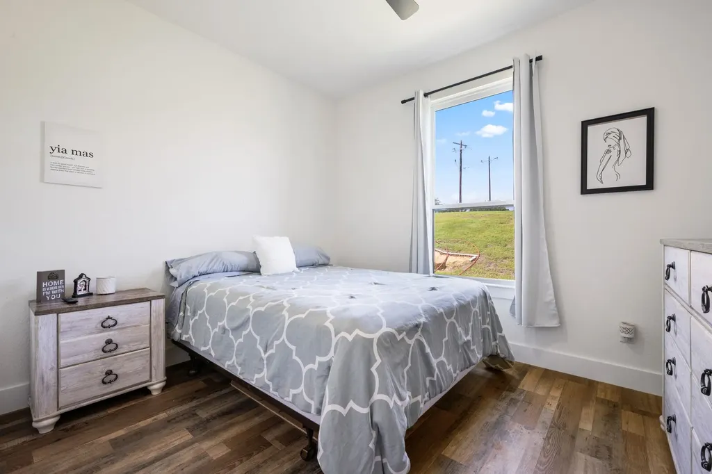 5675 Compass Way Bluff Dale TX 76433