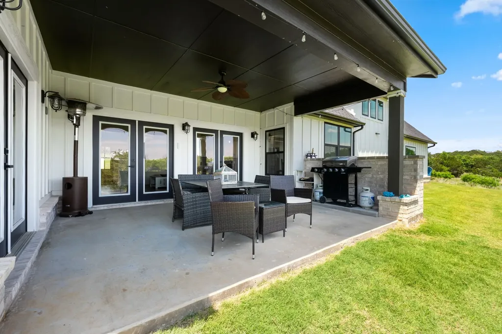 5675 Compass Way Bluff Dale TX 76433