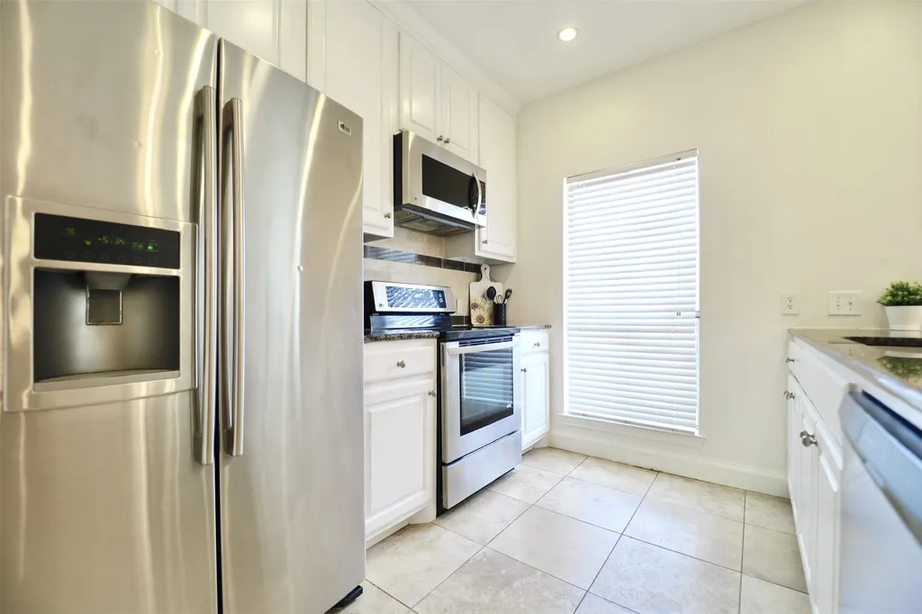 407 Josephine Street Dallas TX 75246