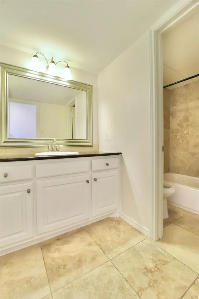 407 Josephine Street Dallas TX 75246