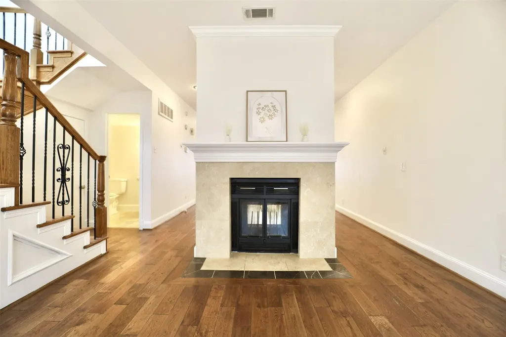 407 Josephine Street Dallas TX 75246