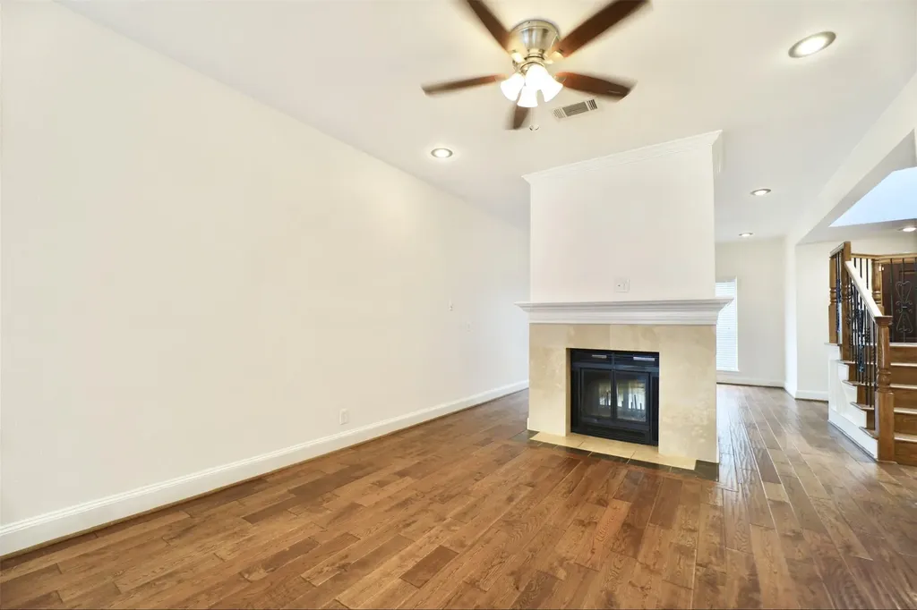 407 Josephine Street Dallas TX 75246
