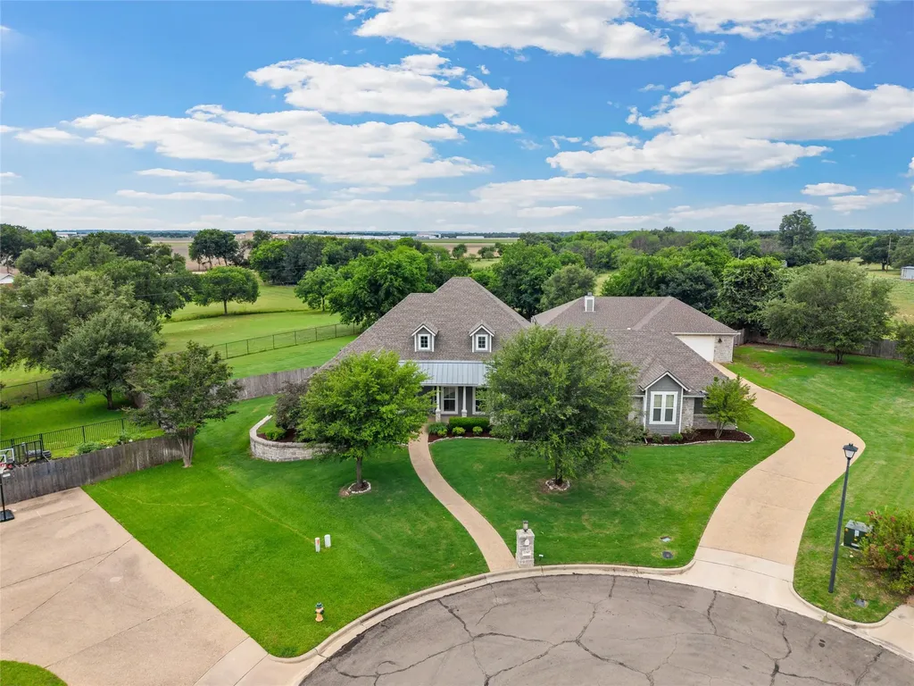 2040 Brook Arbor Court Waco TX 76657