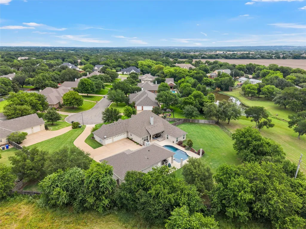 2040 Brook Arbor Court Waco TX 76657