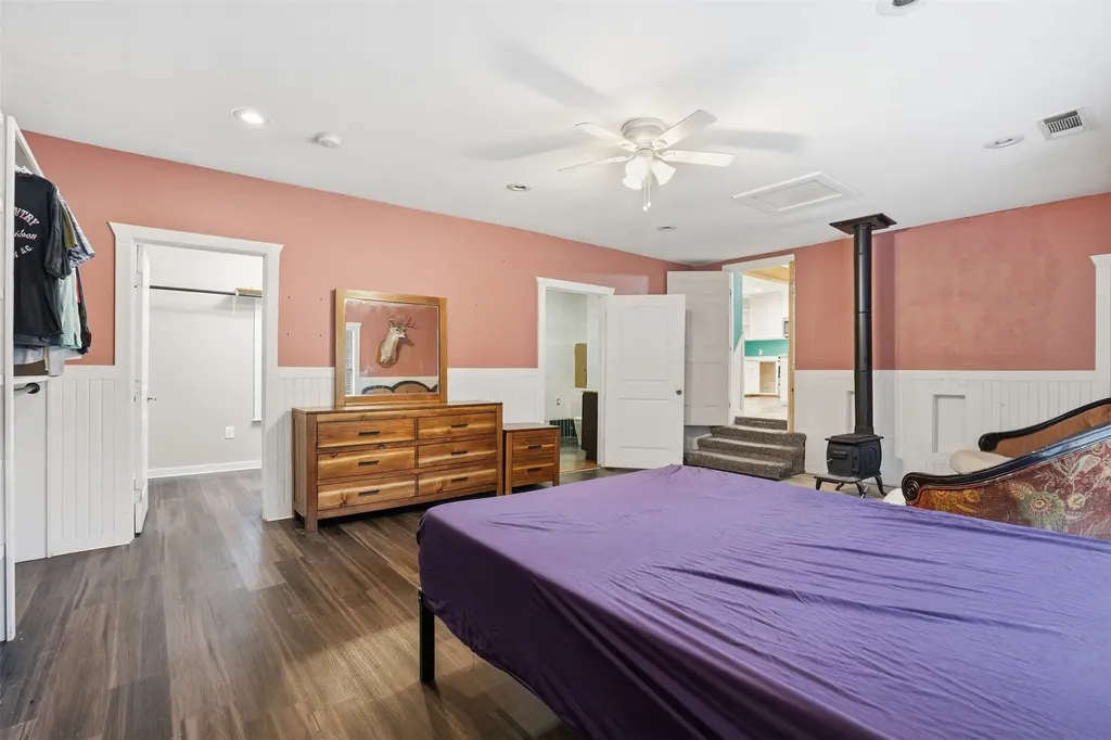1724 E Crestway Drive West Tawakoni TX 75474
