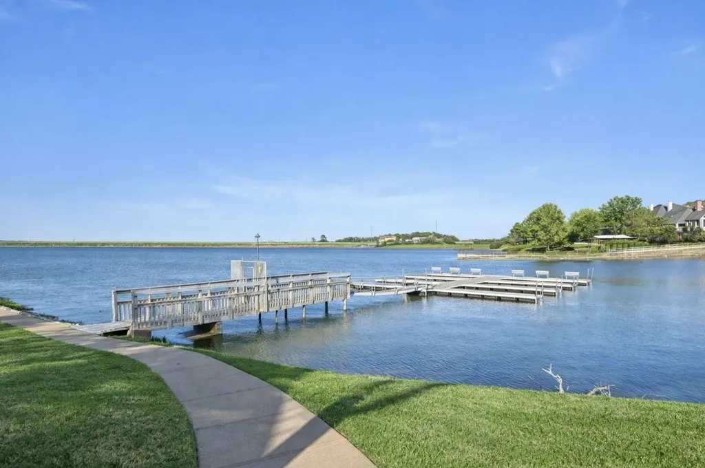 5811 Scenic Bay Court Arlington TX 76013
