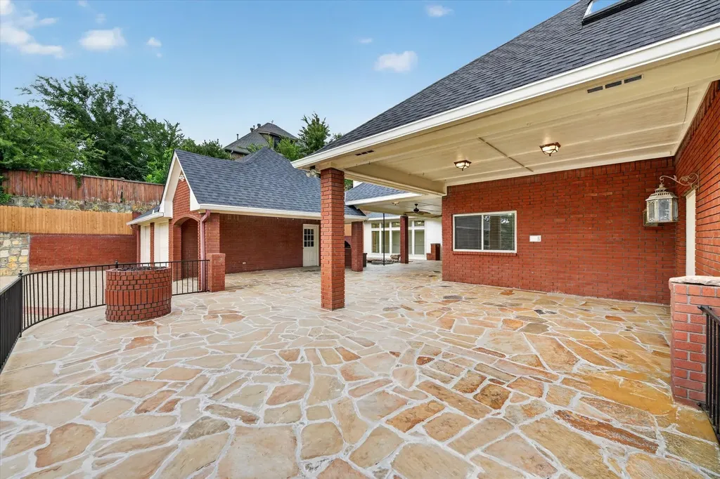 5811 Scenic Bay Court Arlington TX 76013