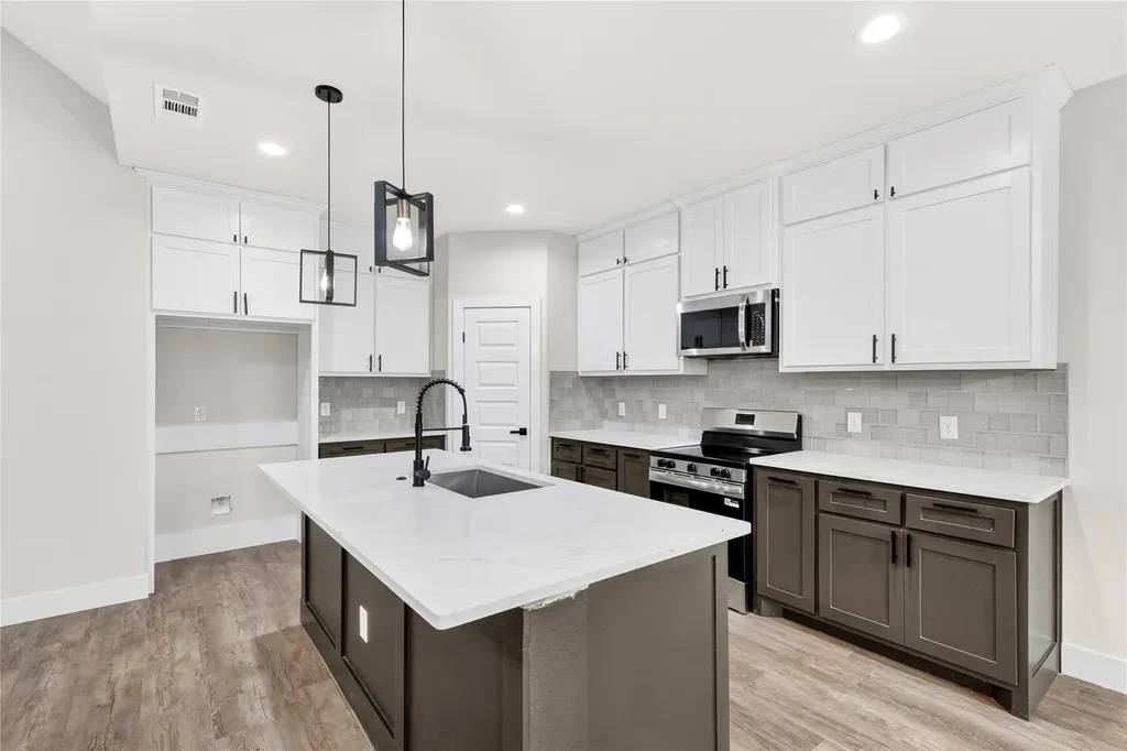 1613 Avenue D Fort Worth TX 76104