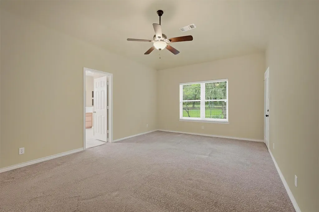 106 Santee Drive Lake Kiowa TX 76240