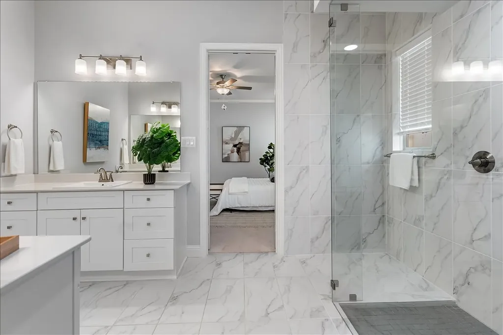 Farmers Branch TX, 12995 Wimbledon Way
