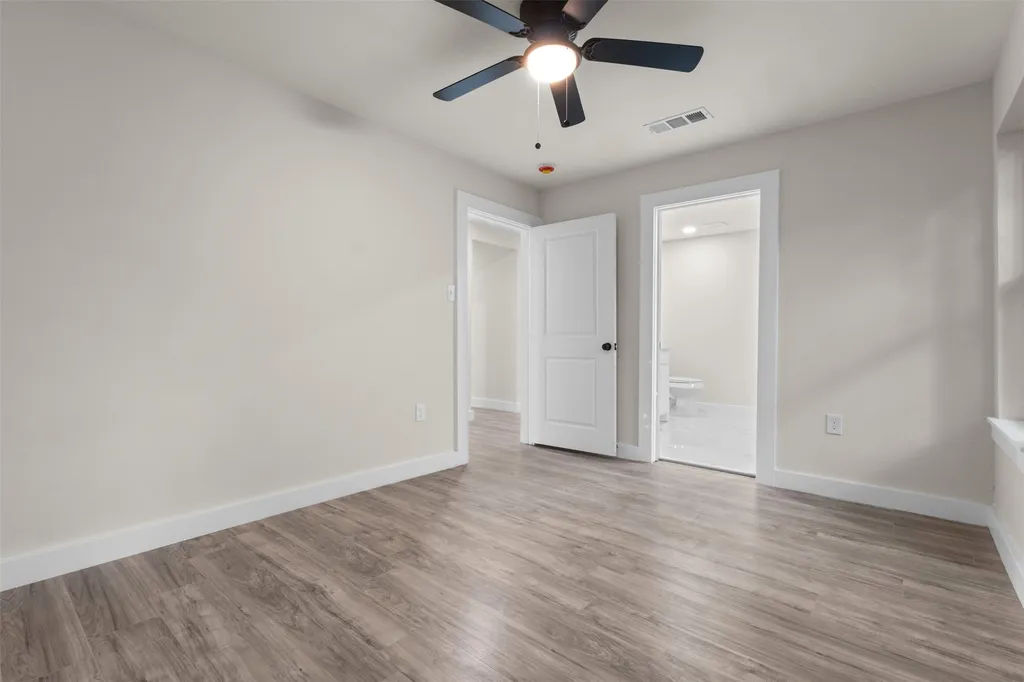 1507 E Waco Avenue Dallas TX 75216