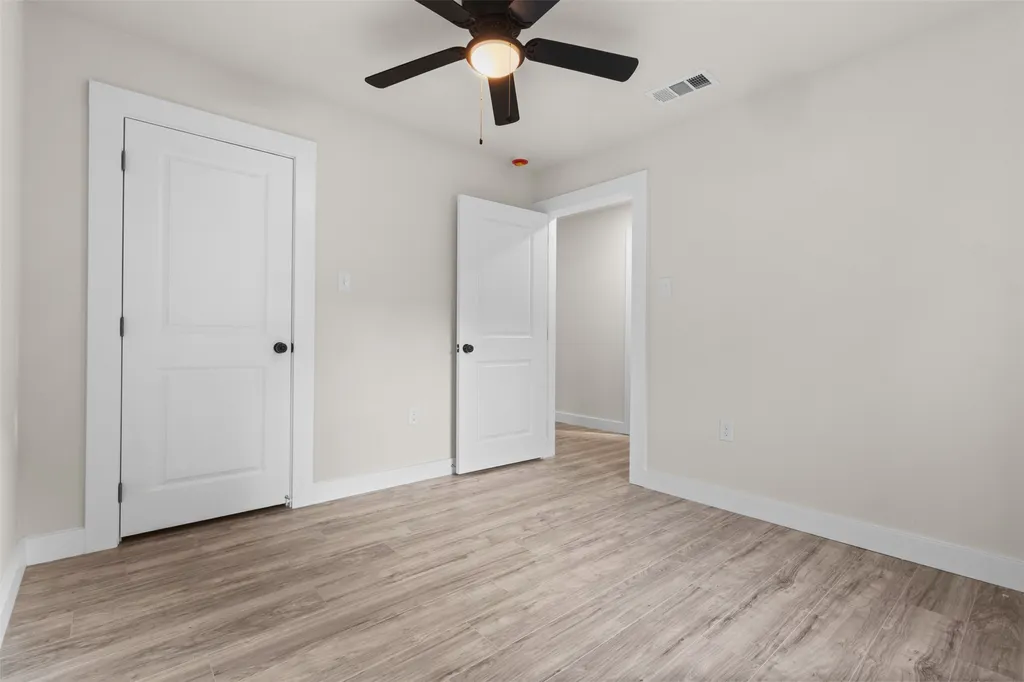 1507 E Waco Avenue Dallas TX 75216