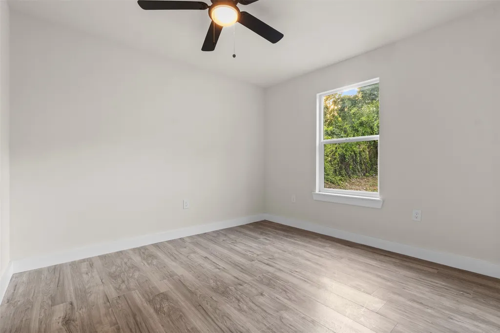 1507 E Waco Avenue Dallas TX 75216