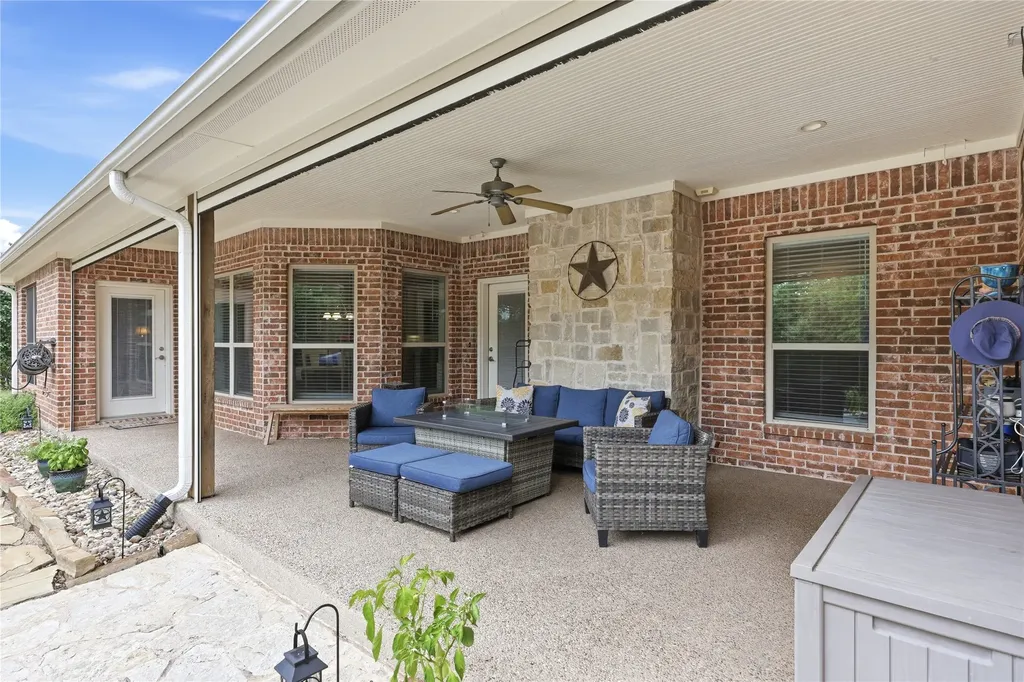 132 Birdie Drive Lipan TX 76462