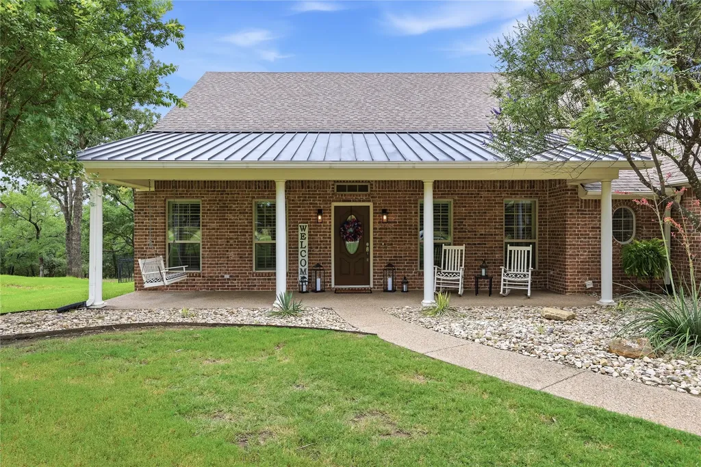 132 Birdie Drive Lipan TX 76462