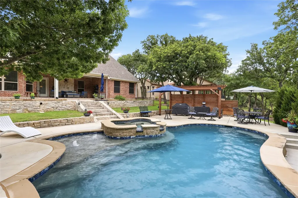 132 Birdie Drive Lipan TX 76462