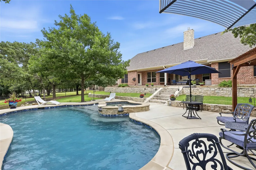132 Birdie Drive Lipan TX 76462