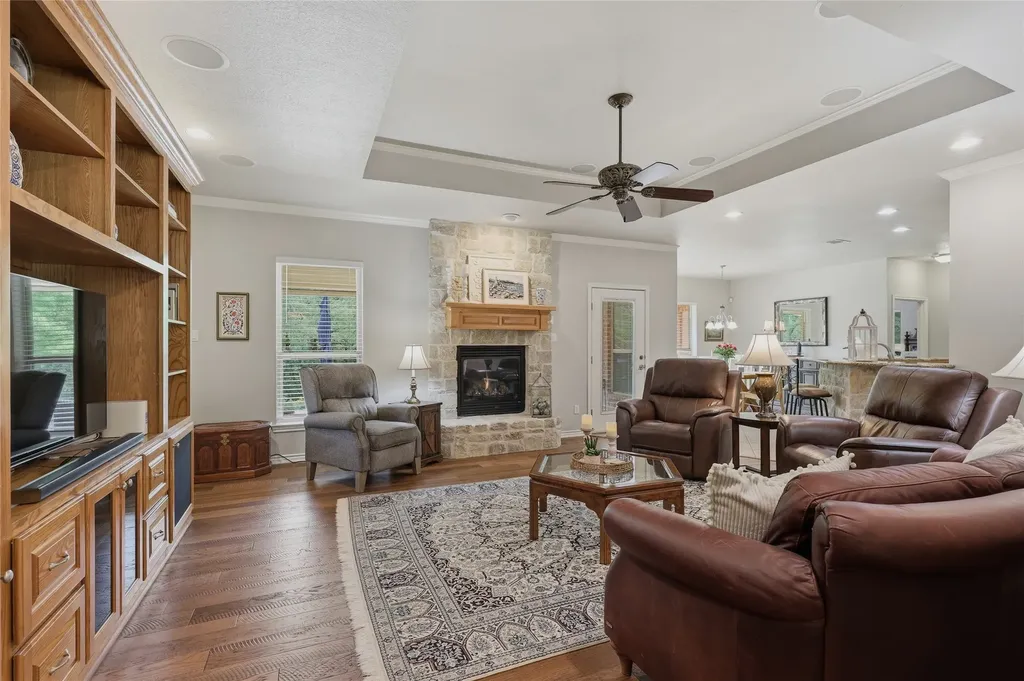 132 Birdie Drive Lipan TX 76462