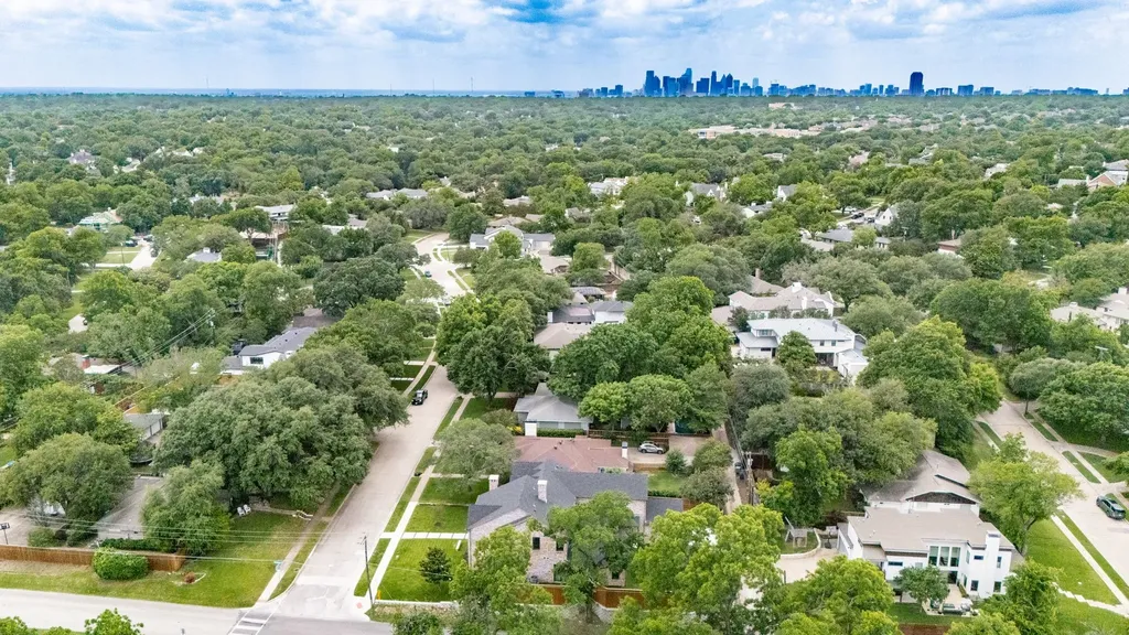 7153 Cornelia Lane Dallas TX 75214