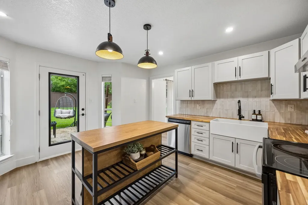 105 Melody Lane Hickory Creek TX 75065