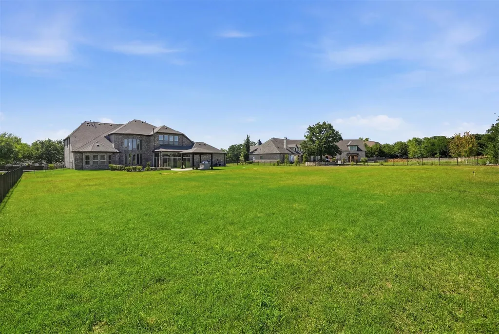 715 Simmons Road Double Oak TX 75077