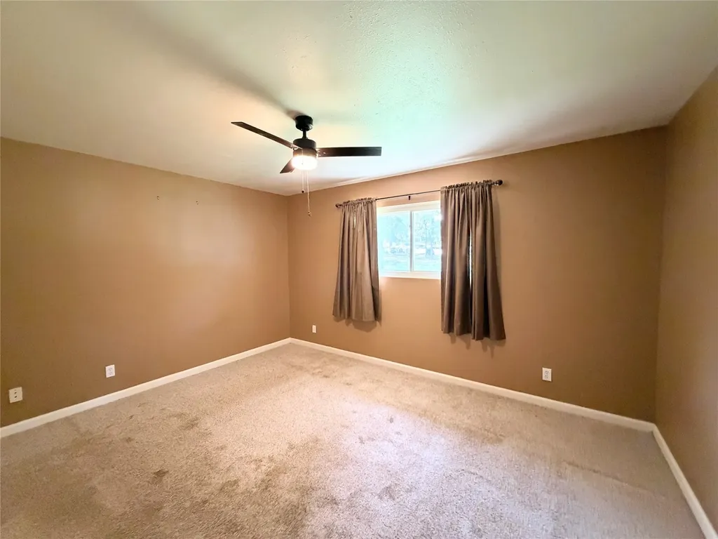 587 Lcr 779 Groesbeck TX 76642