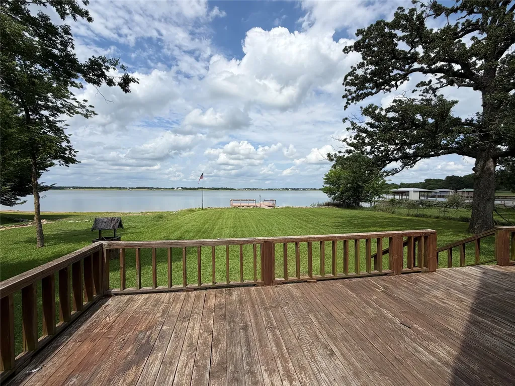 587 Lcr 779 Groesbeck TX 76642
