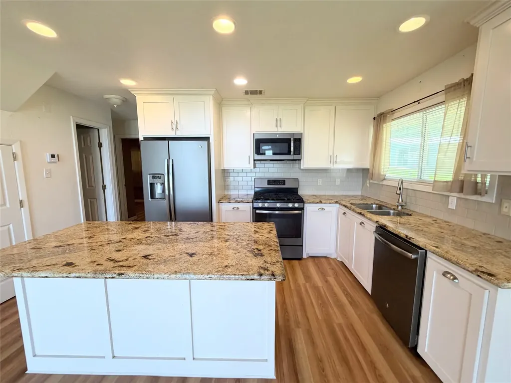 587 Lcr 779 Groesbeck TX 76642