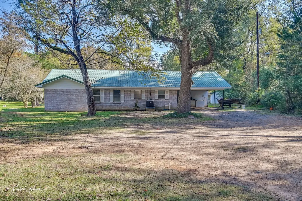 135 Poverty Point Doyline LA 71023