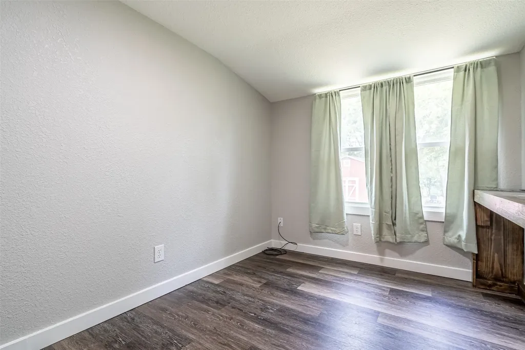 167 W Ross Street Walnut Springs TX 76690