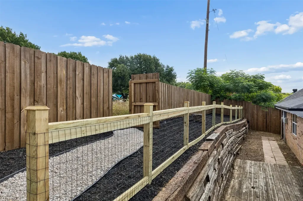 2035 Sancerre Lane Carrollton TX 75007