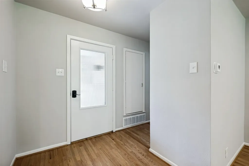 203 Leda Drive Dallas TX 75218