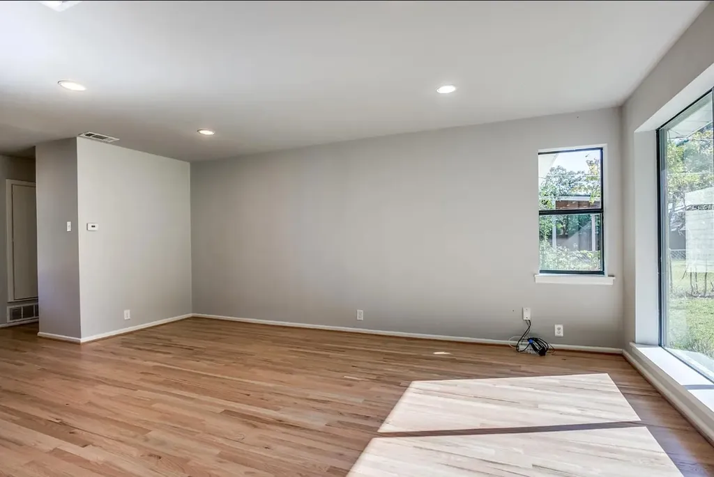 203 Leda Drive Dallas TX 75218