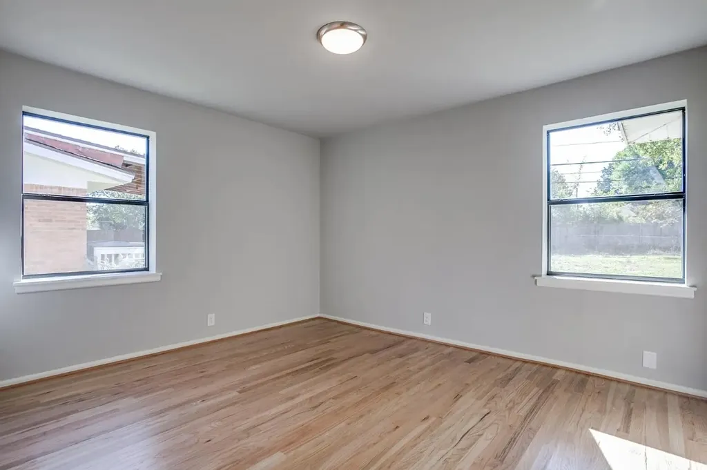 203 Leda Drive Dallas TX 75218