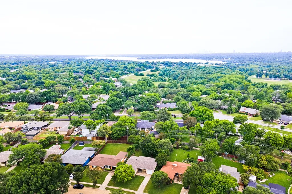 203 Leda Drive Dallas TX 75218