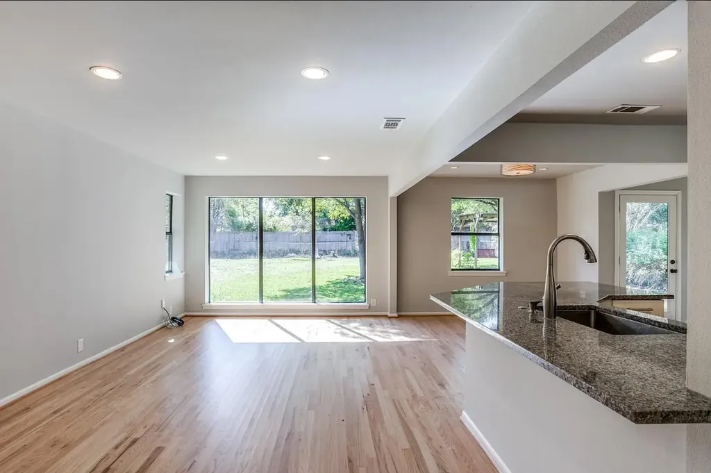 203 Leda Drive Dallas TX 75218