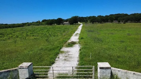 2041 Fm 933 Aquilla TX 76622