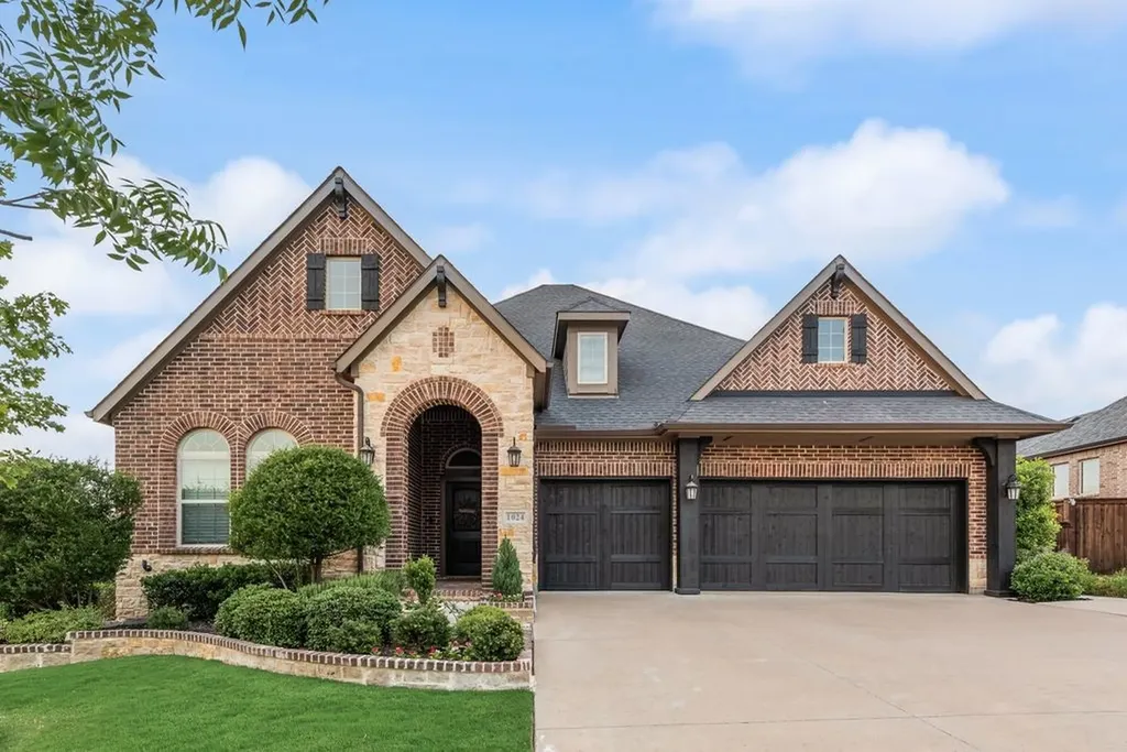 1024 Fairway Ranch Parkway Roanoke TX 76262