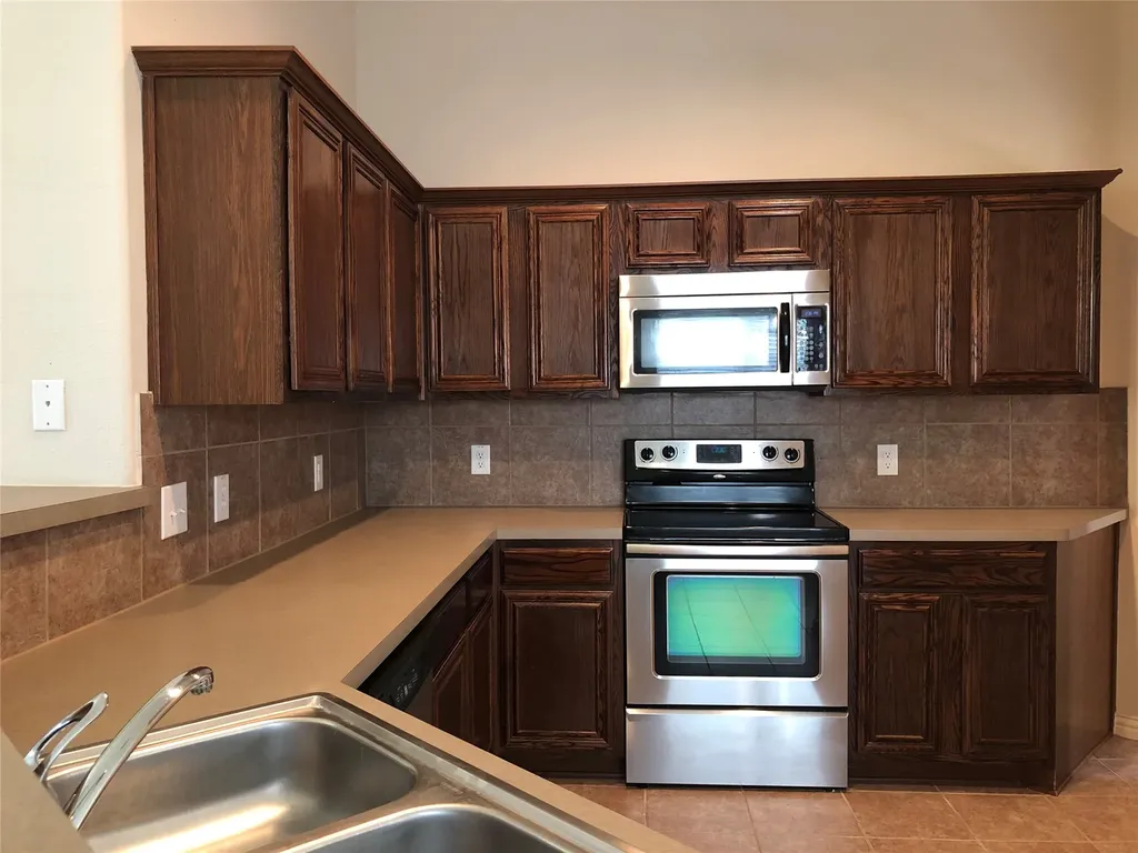5004 Diamond Peak Court Mckinney TX 75071