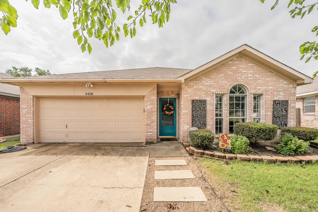 4408 Park Creek Court Fort Worth TX 76137