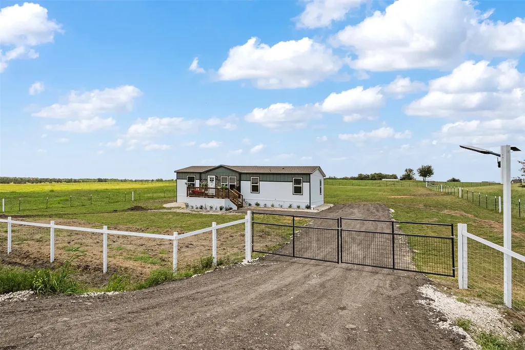 709 Alfonso Drive Corsicana TX 75110