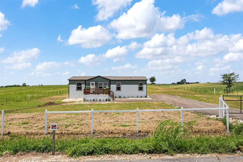 709 Alfonso Drive Corsicana TX 75110