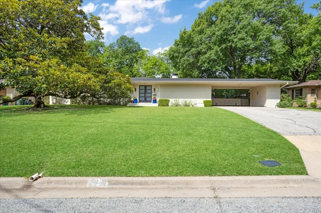 Sherman TX, 624 Westwood Drive