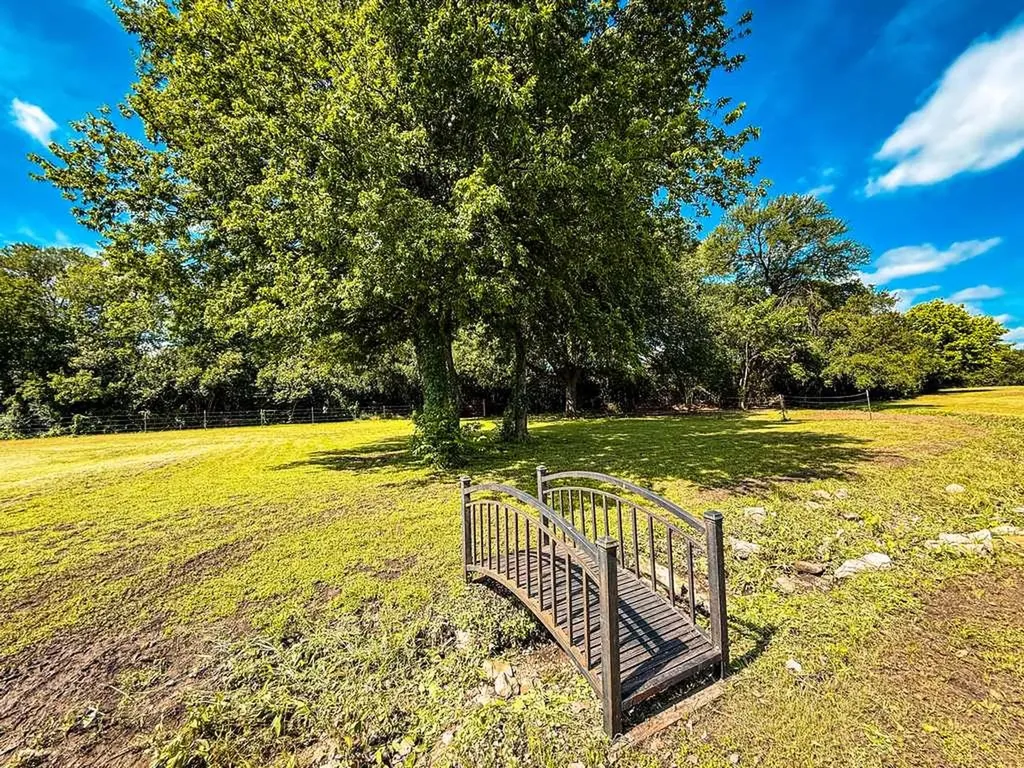 1708 S Wall Street Belton TX 76513