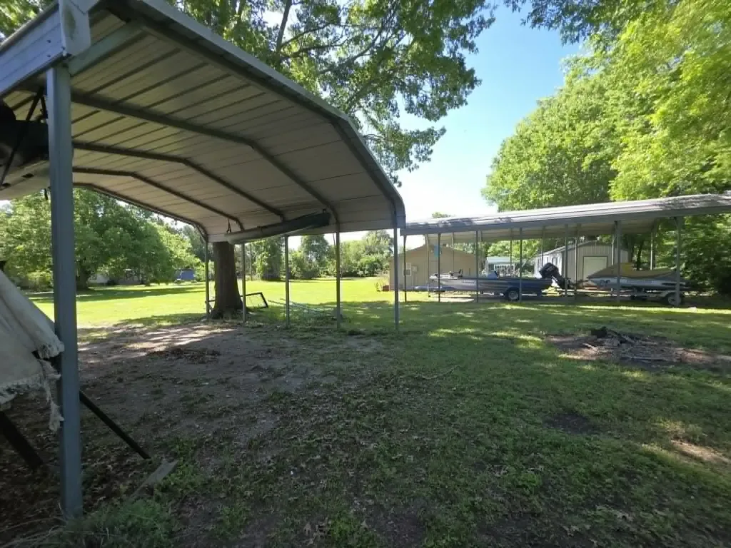 900 S 8th Avenue Teague TX 75860