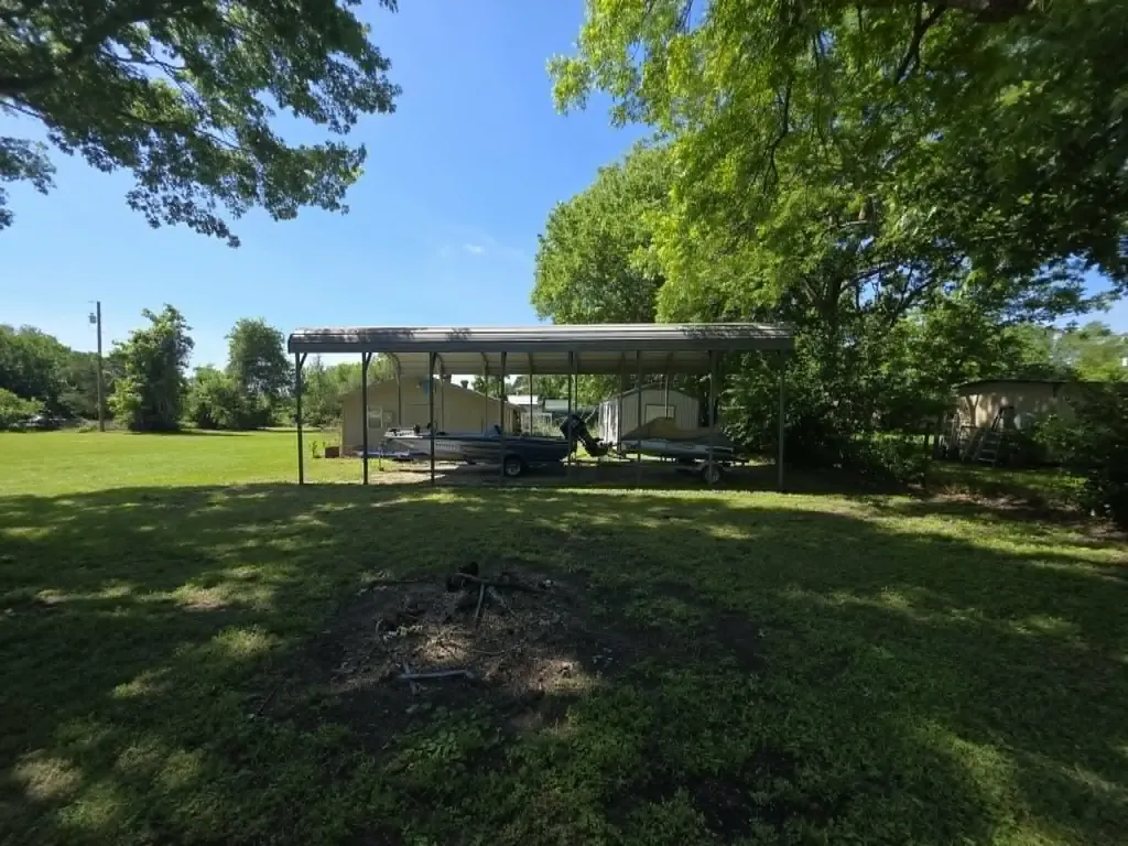 900 S 8th Avenue Teague TX 75860