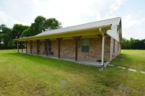 5913 Farm Road 1528 Klondike TX 75448