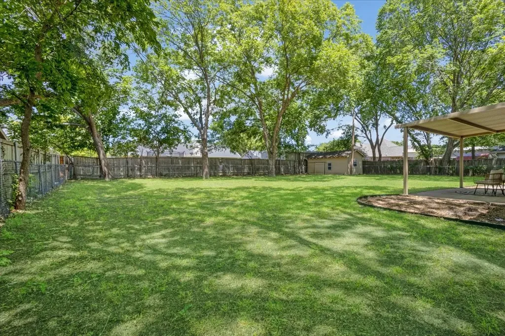 470 W Marshall Street Van Alstyne TX 75495